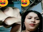 Horny Bhabhi Shows Her Big Boobs