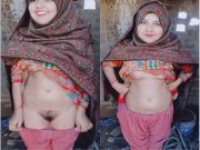 Cute Paki Girl Shows her Boobs Pussy