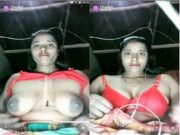 Desi Village Bhabhi Shows Boobs