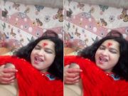 Horny Desi Bhabhi Shows her Big Boobs and Pussy