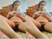 Horny Desi girl Shows her Boobs and Masturbating Part 2