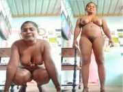 Mallu Bhabhi Shows her Nude Body